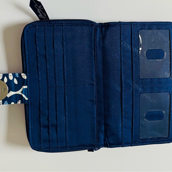 Vera Bradley Navy and White Floral Wallet - Picture 4 of 4